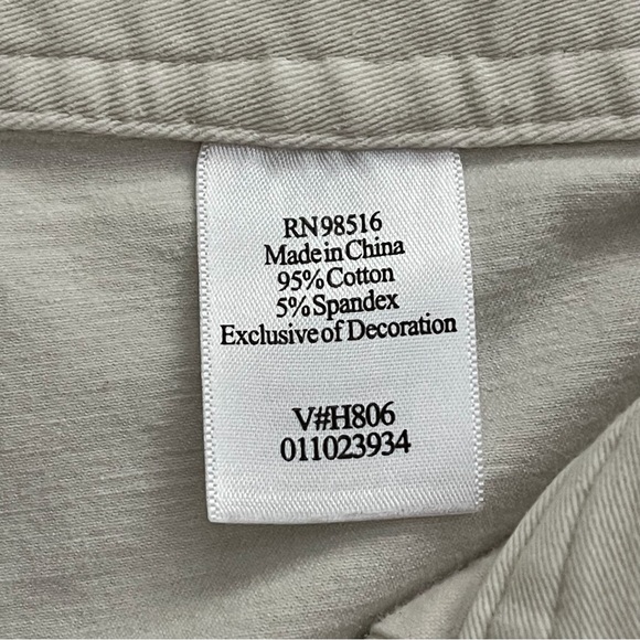 Coldwater Creek Khaki Capris Size 12P - Picture 15 of 15